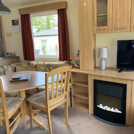 23 The Beeches Holiday home